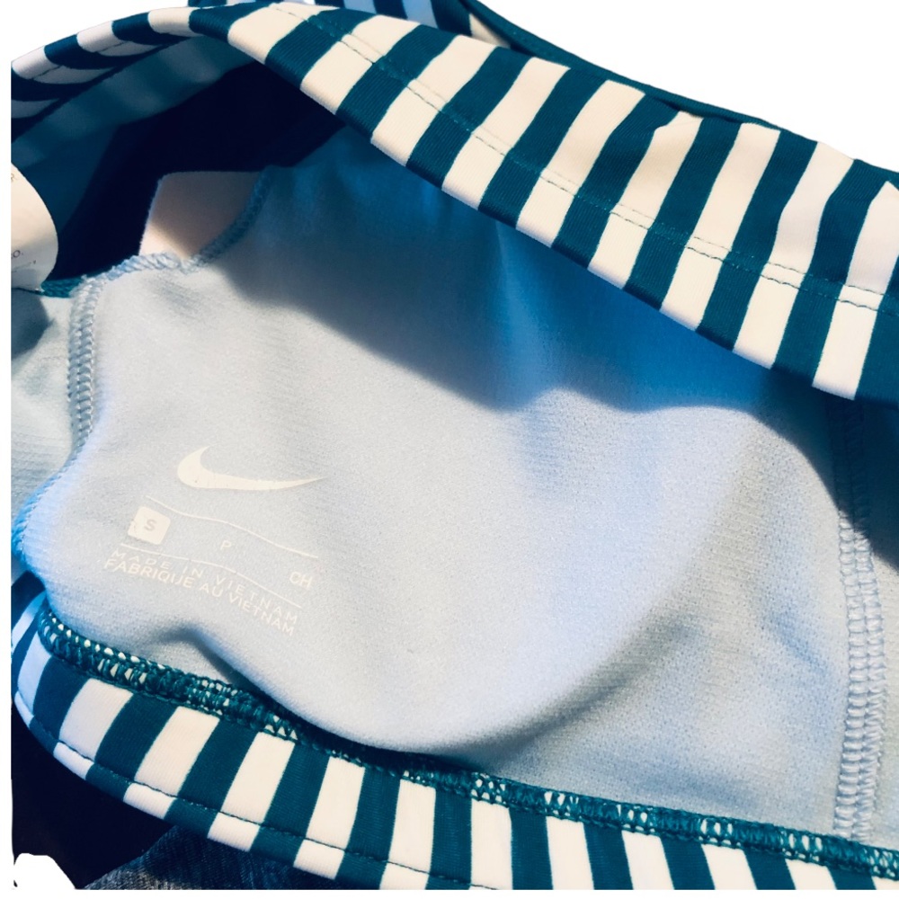 Nike Tank Top - Picture 6 of 12